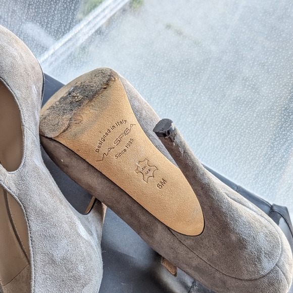 Via Spiga Platform Suede Heels - Picture 8 of 8